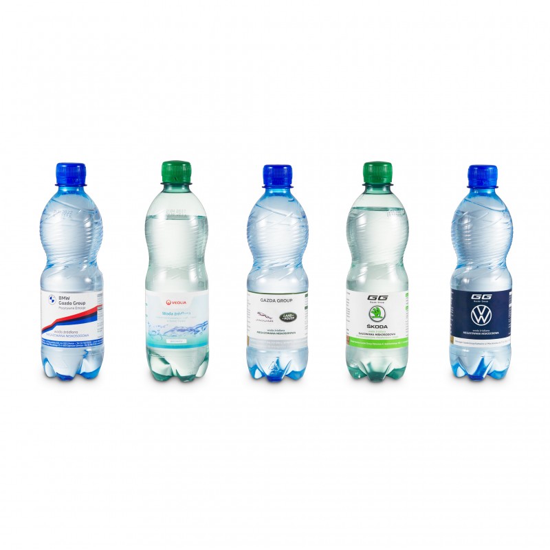 Woda źródlana gazowana/ niegazowana z własnym logiem 500ml (butelka plastikowa)